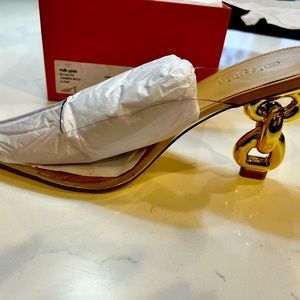 Cult Gaia Size 39 Sandals